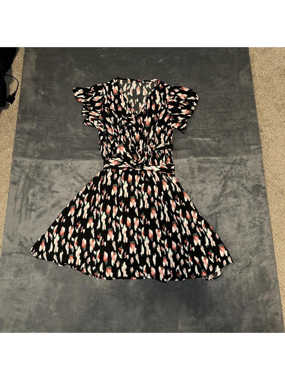BLOOMCHIC Multicolor Black Floral Print Belted  Wrap Dress Womens Sz 10 Sleeve